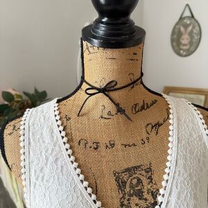 Black Bow Thin Choker Necklace